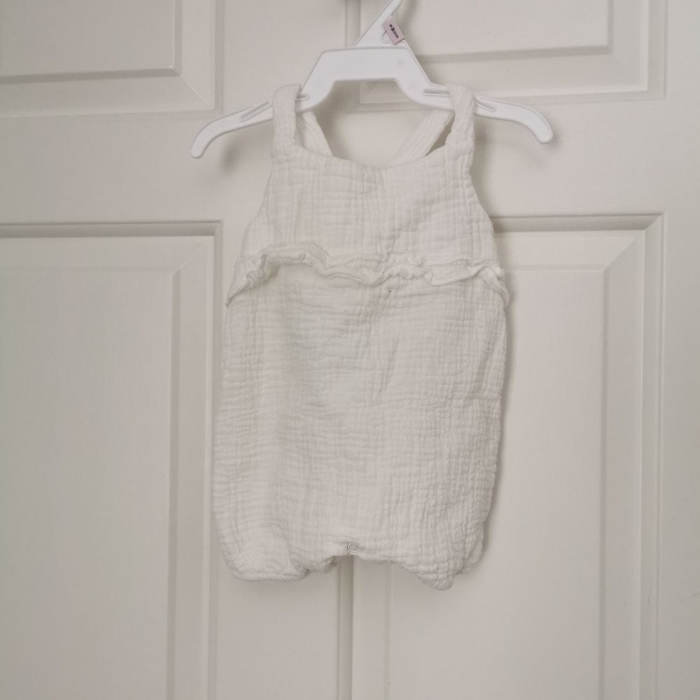 3/$15 Emily & Oliver cotton gauze romper